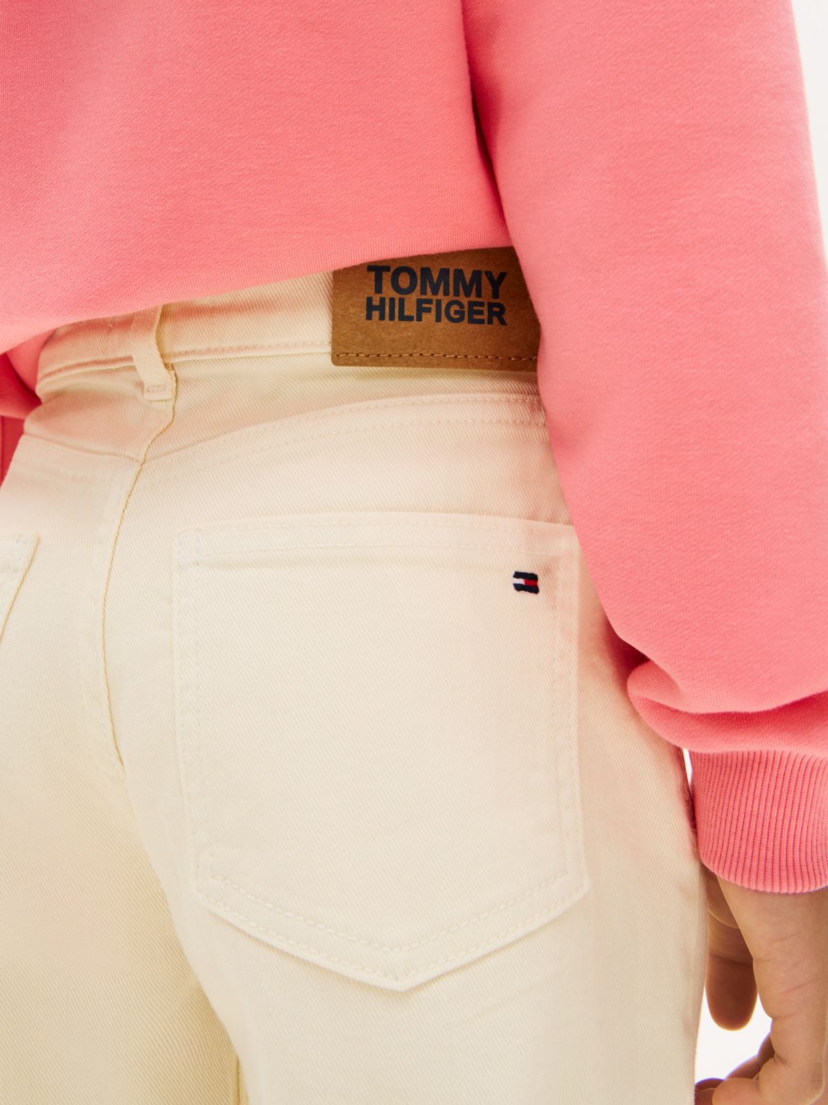 Barrel Leg Jeans — Beige