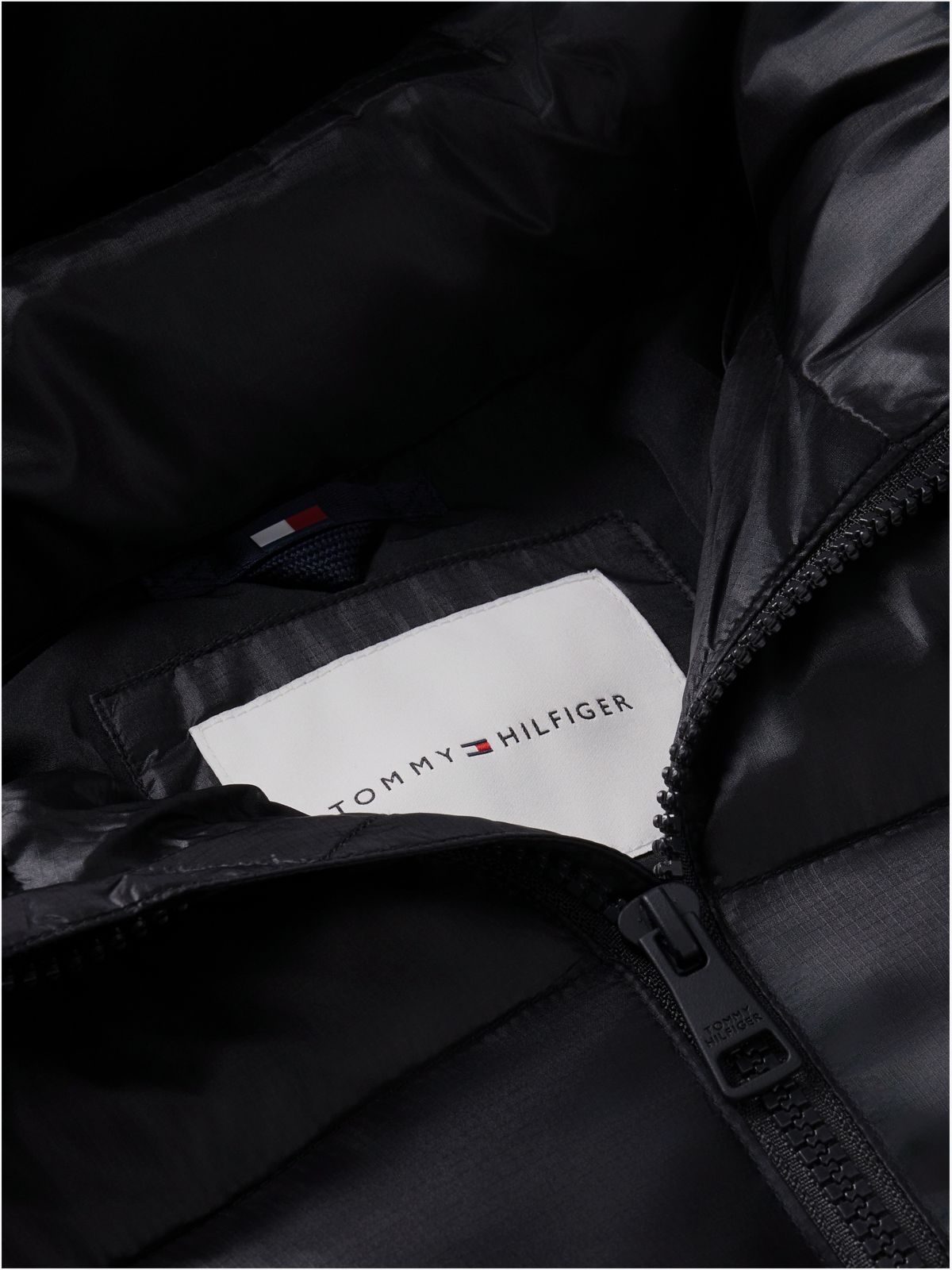 Heritage Shiny Relaxed Hooded Puffer Jacket — Black