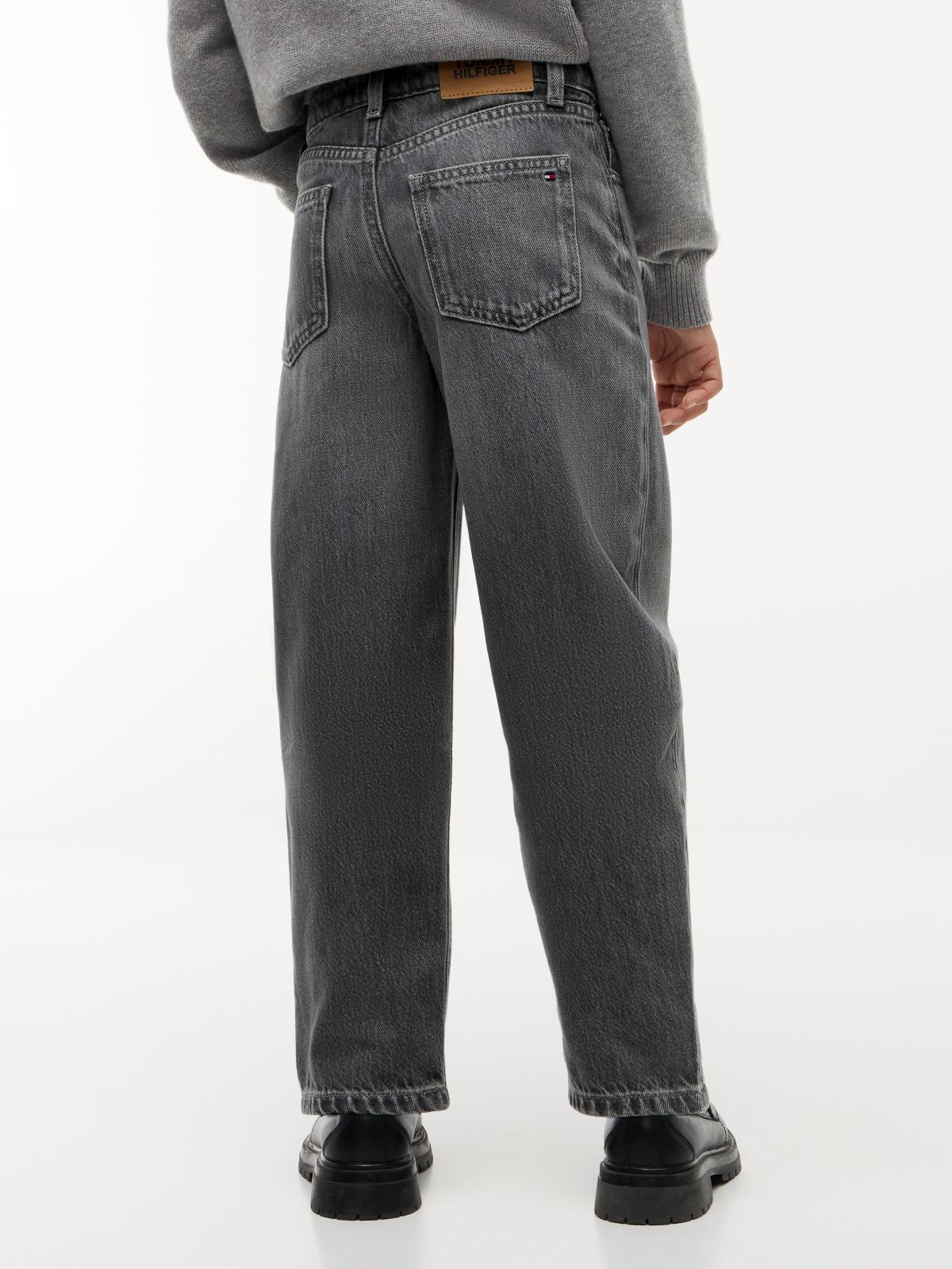 Barrel Leg Jeans — Denim