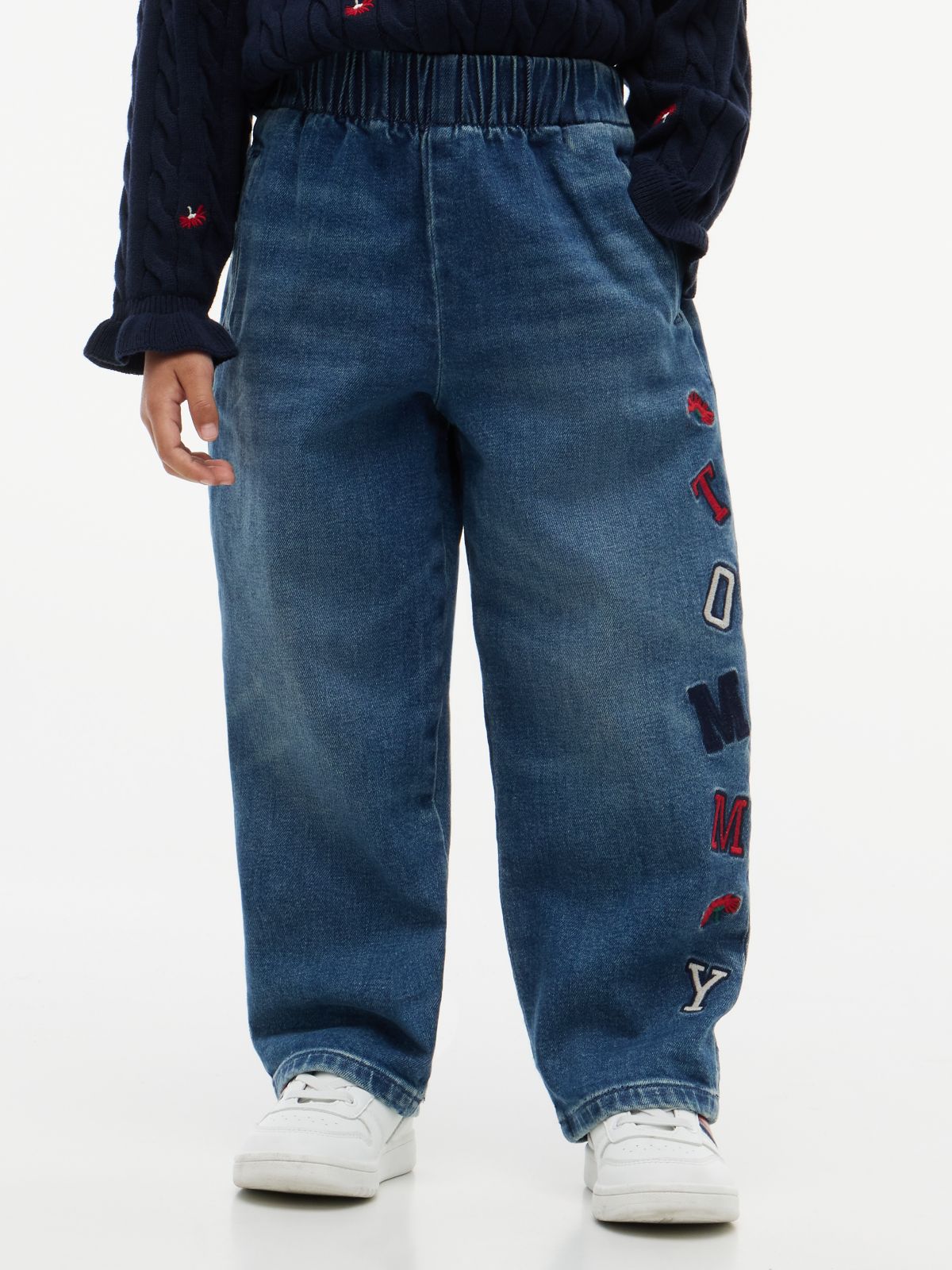 Patch Logo Barrel Leg Jeans — Blue