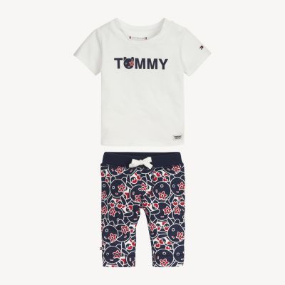 tommy hilfiger newborn set