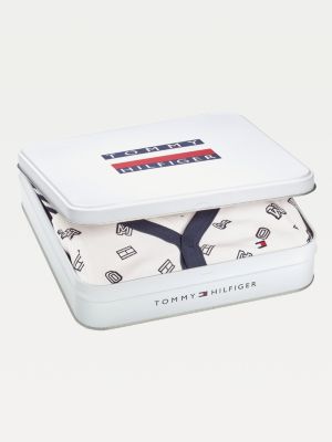 tommy hilfiger baby gift set