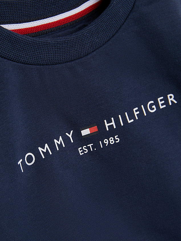 completo essential felpa e joggers con logo blue da newborn tommy hilfiger