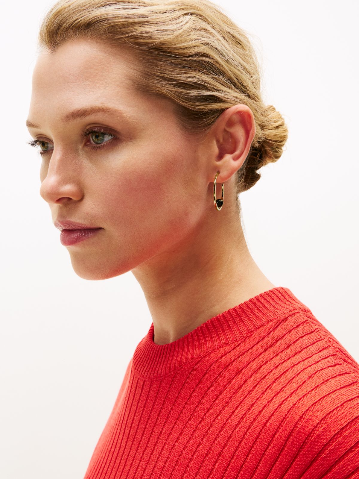 Onyx Gold-Plated Hoop Earrings — Black