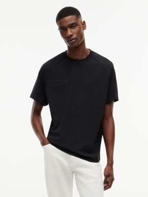 black tommy x u.s. sail gp team tonal logo relaxed t-shirt for adult gender inclusive tommy hilfiger