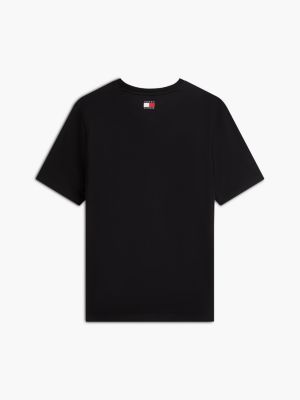 black th x cadillac formula 1® team logo t-shirt for adults gender inclusive tommy hilfiger
