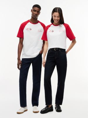 white th x cadillac formula 1® team back graphic raglan t-shirt for adults gender inclusive tommy hilfiger