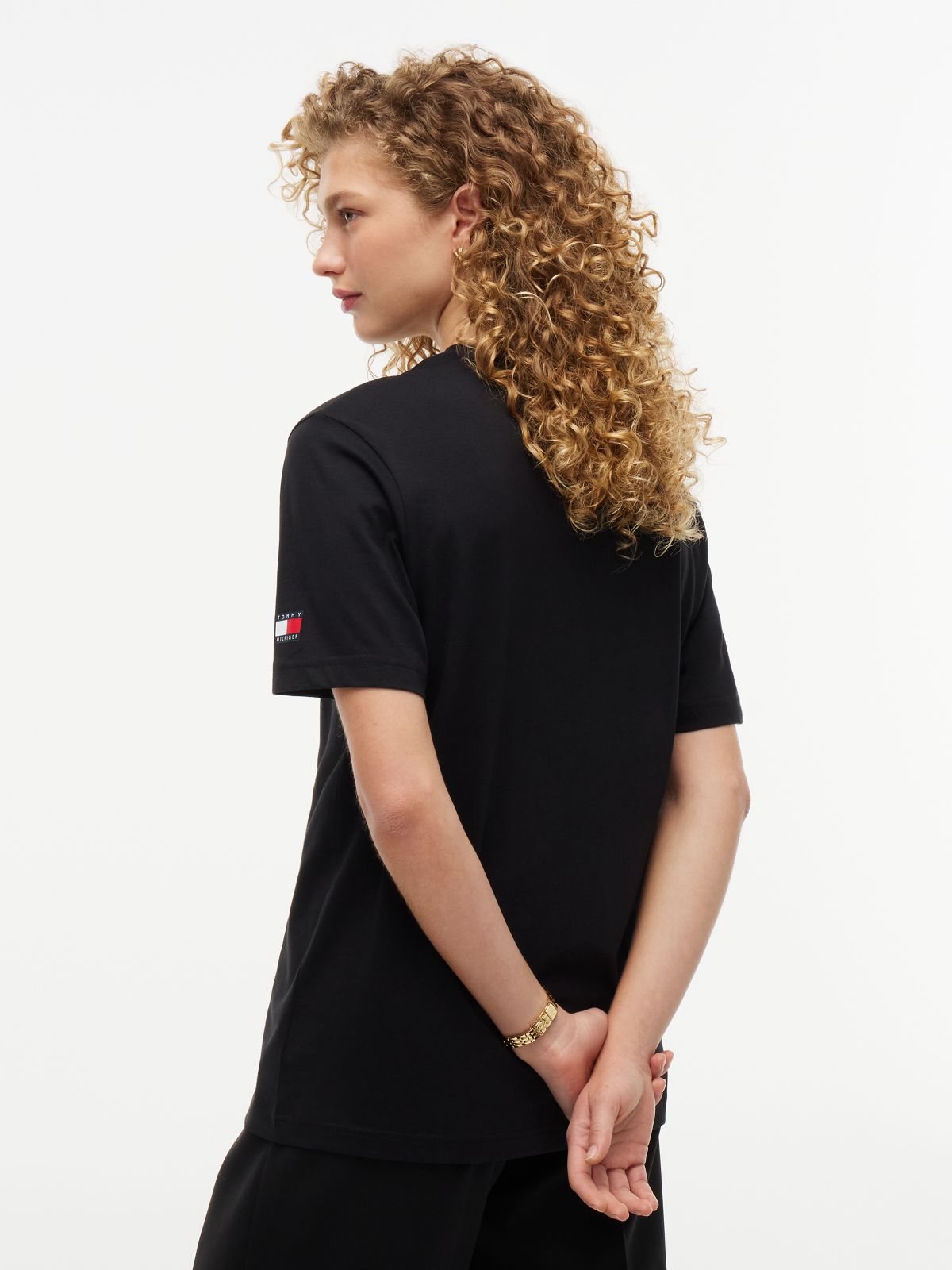 TH x Cadillac Formula 1® Team Shield Logo T-Shirt — Black