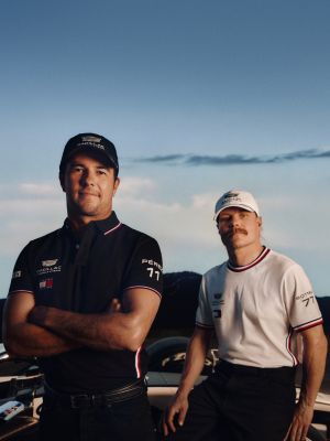 white th x cadillac formula 1® team valtteri bottas 77 t-shirt for adults gender inclusive tommy hilfiger