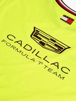 yellow th x cadillac formula 1® team chevron t-shirt for adults gender inclusive tommy hilfiger