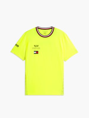 yellow th x cadillac formula 1® team chevron t-shirt for adults gender inclusive tommy hilfiger