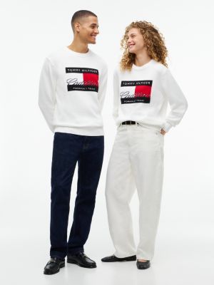 white th x cadillac formula 1® team flag graphic jumper for adults gender inclusive tommy hilfiger