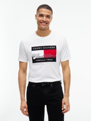 white th x cadillac formula 1® team flag graphic t-shirt for adults gender inclusive tommy hilfiger