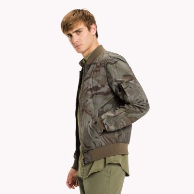 tommy hilfiger camo bomber