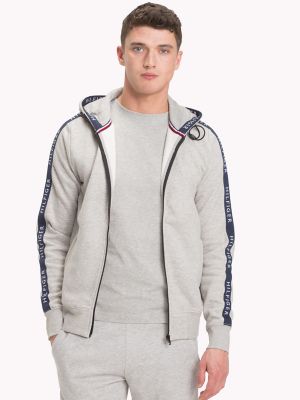 U-Hoodie