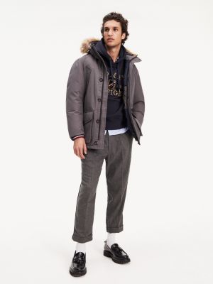 tommy hilfiger out of season