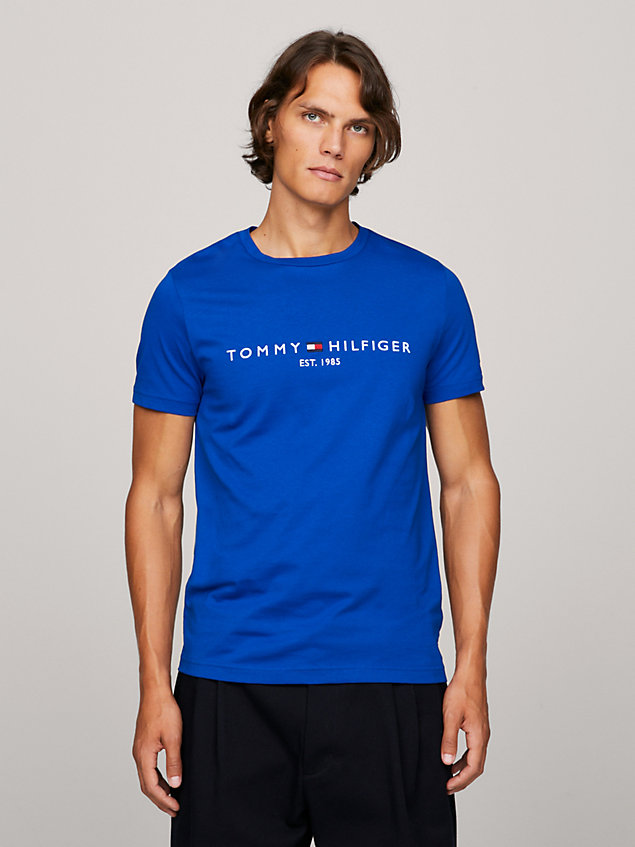 blue slim fit t-shirt mit logo-stickerei für herren - tommy hilfiger