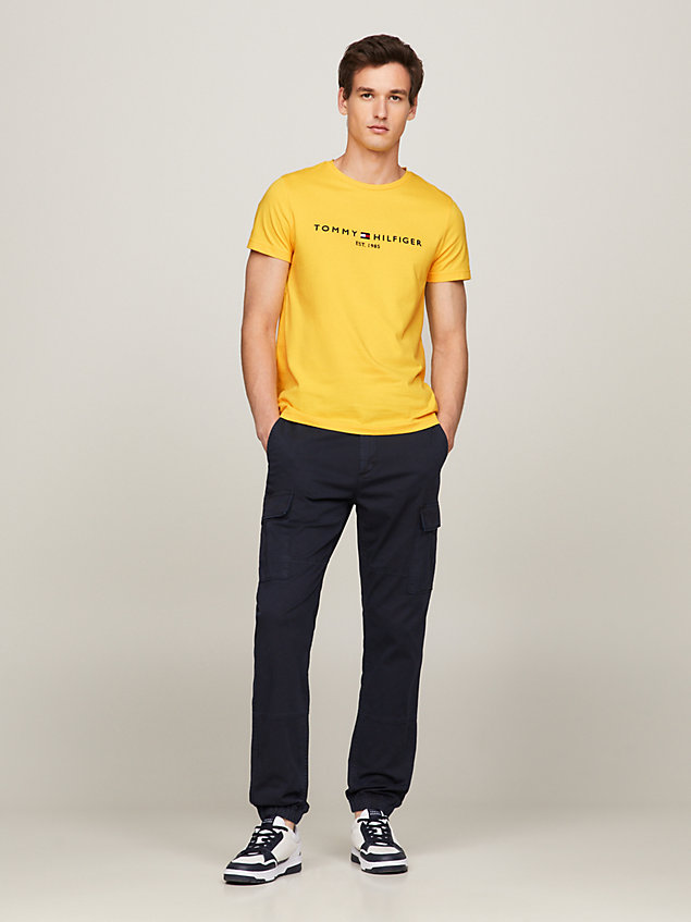 yellow slim fit t-shirt met logo voor heren - tommy hilfiger