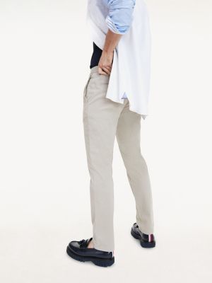 tommy hilfiger straight fit chinos