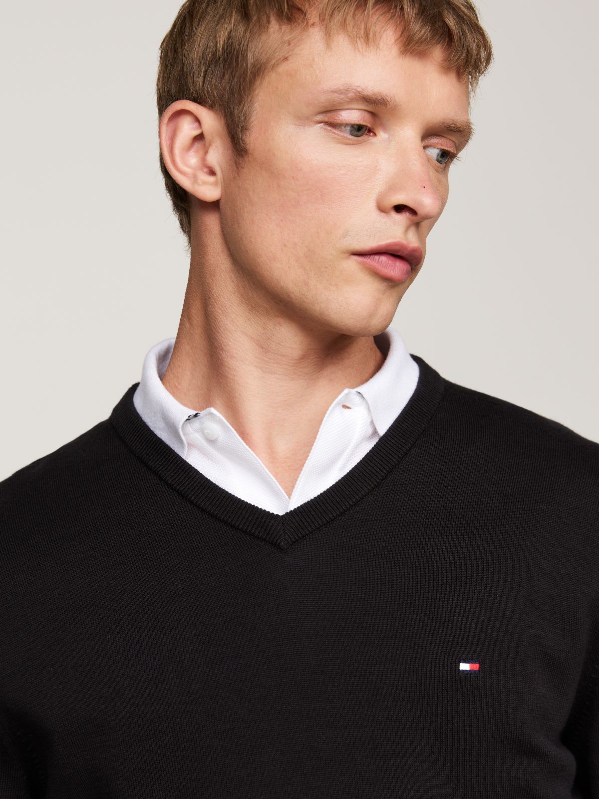 Flag Embroidery V-Neck Jumper — Black