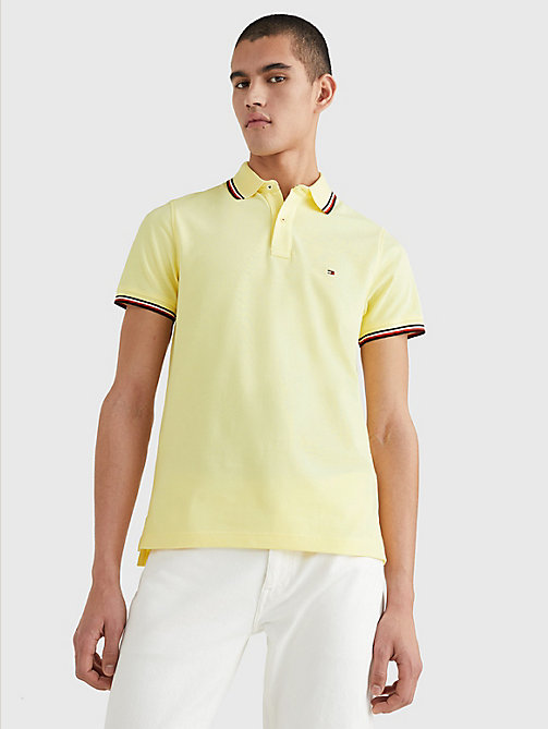 żółty koszulka polo o wąskim kroju z ozdobną lamówką dla mężczyźni - tommy hilfiger