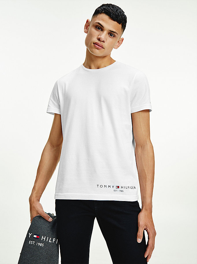 weiß t-shirt aus bio-baumwolle mit logo am saum für herren - tommy hilfiger