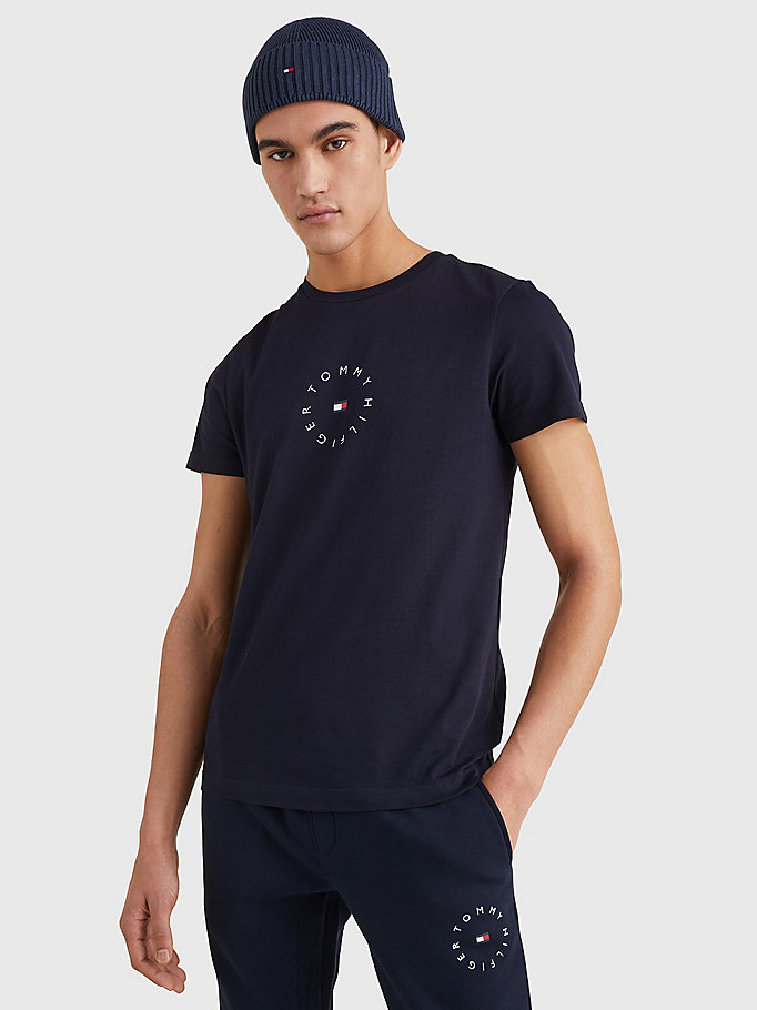 blue organic cotton round logo t-shirt for men tommy hilfiger
