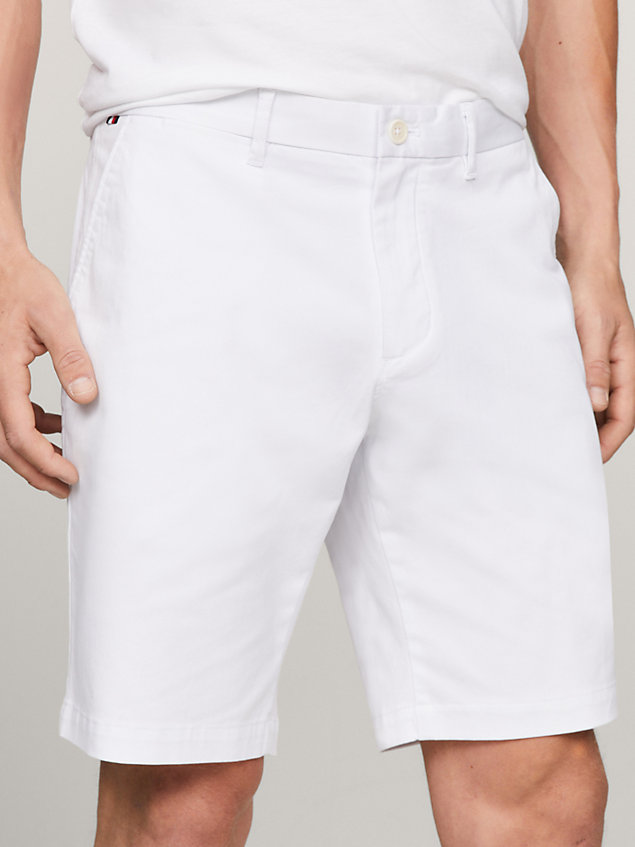white harlem 1985 chino short met relaxed fit voor heren - tommy hilfiger