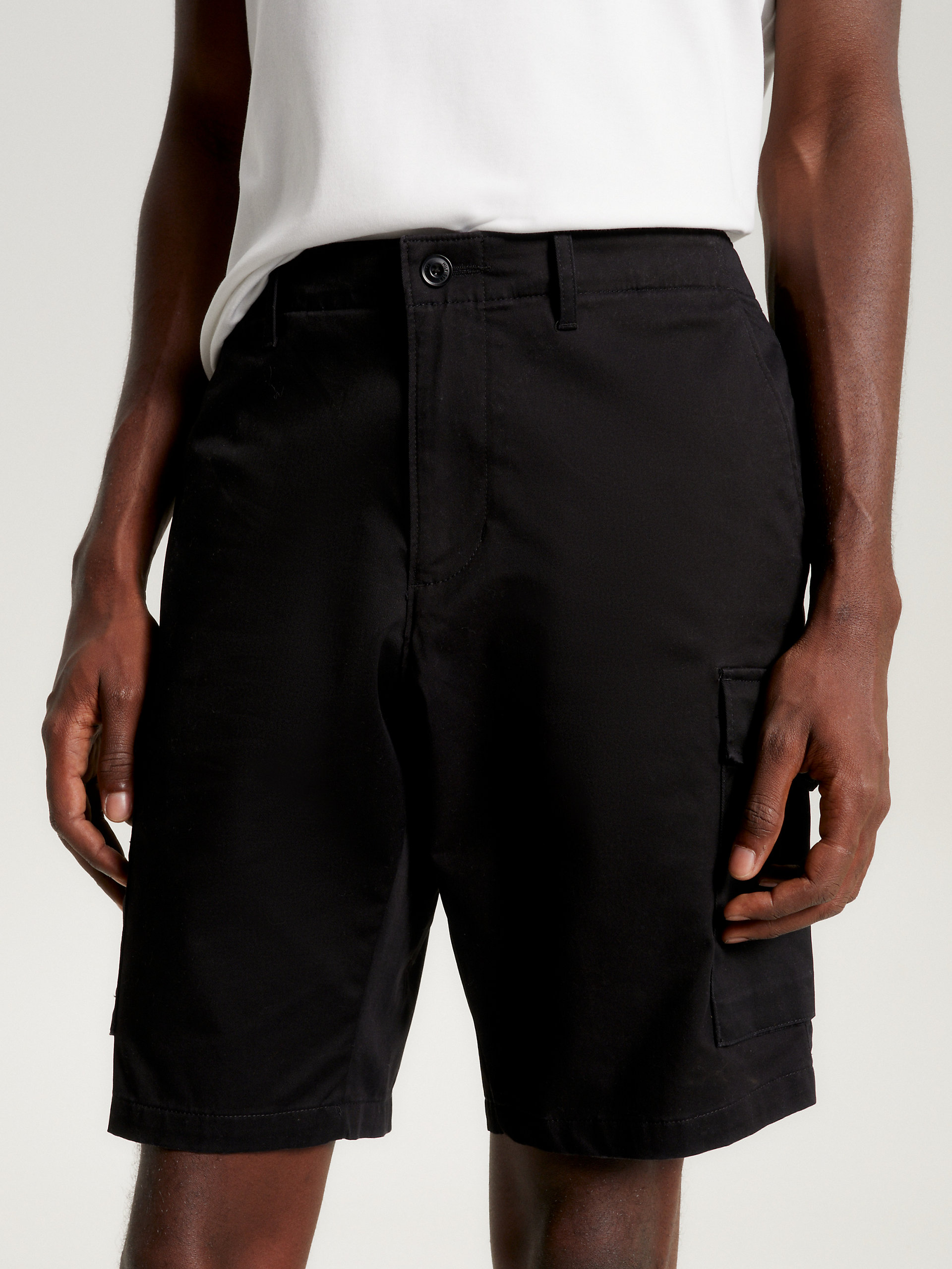 1985 Collection Harlem Relaxed Cargo Shorts | BLACK | Tommy Hilfiger