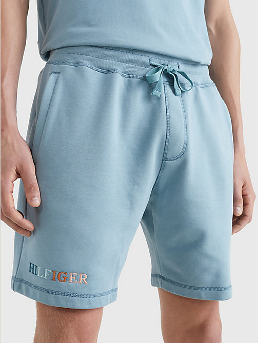 pantalón corto con logo multicolor bordado azul de mujer tommy hilfiger