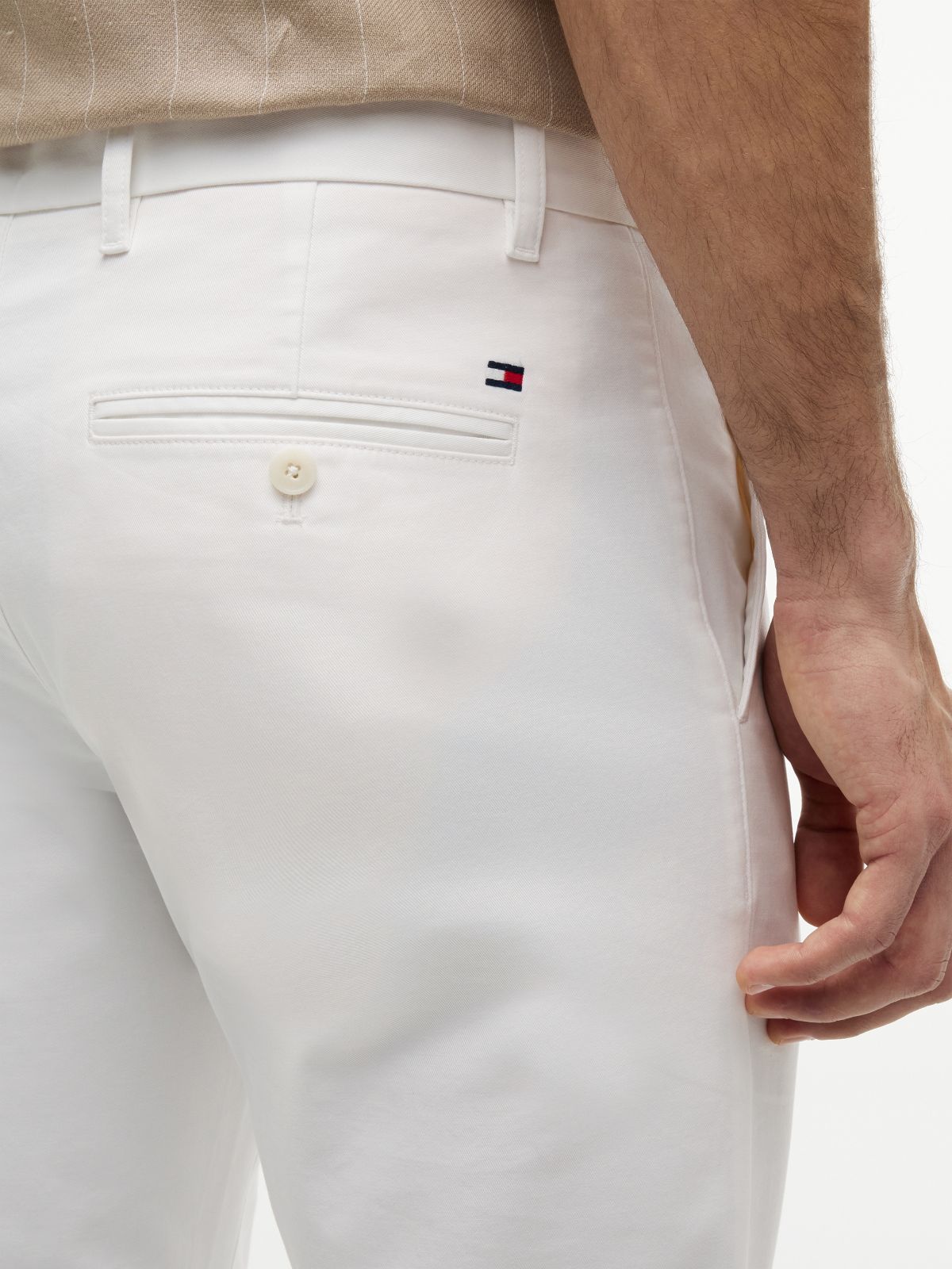 1985 Bleecker Slim Chinos — White