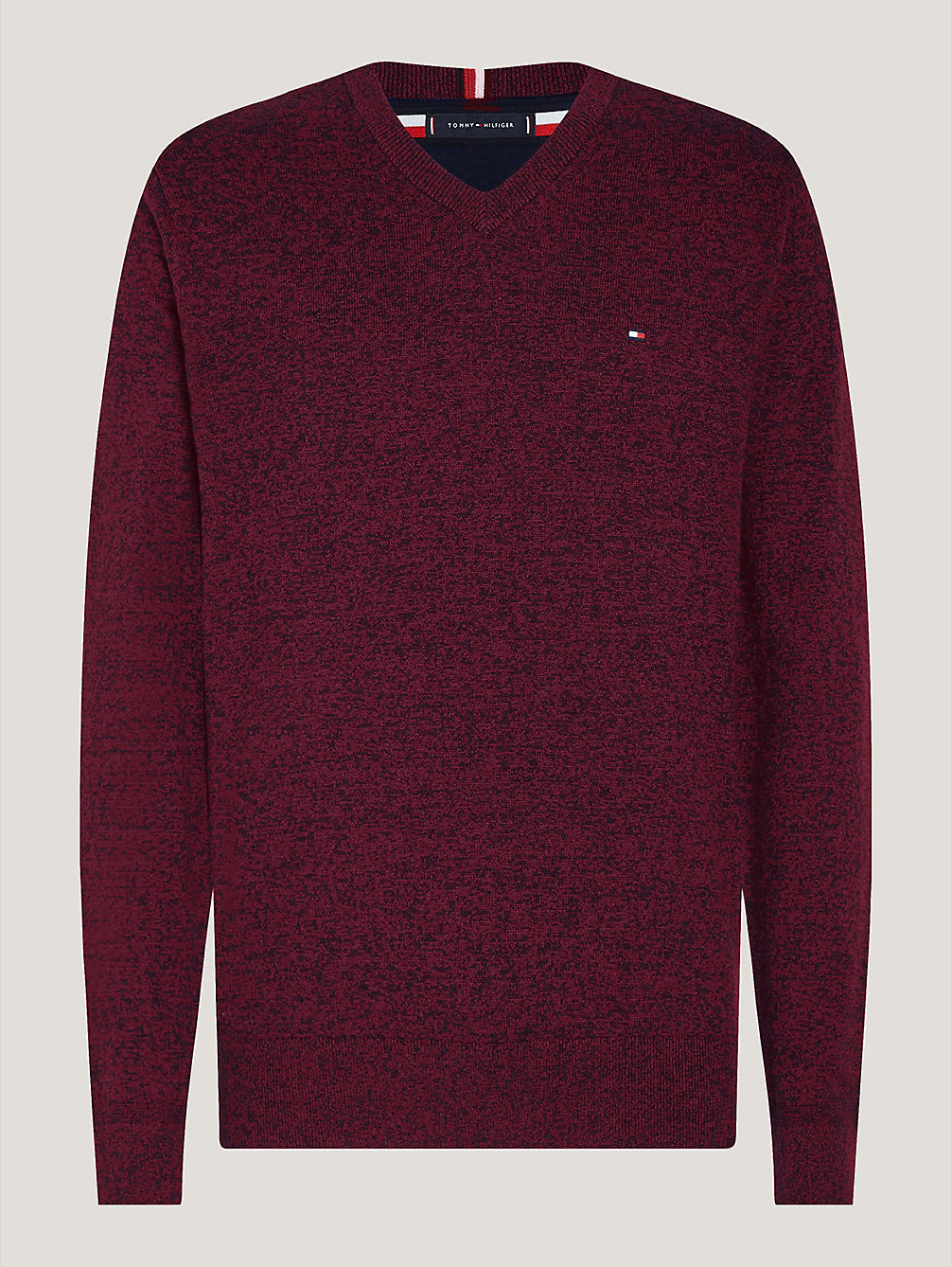 red sweter o regularnym kroju z dekoltem w szpic dla mężczyźni - tommy hilfiger