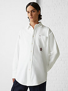 белый рубашка из хлопка пике с вышитым гербом th monogram для мужчины - tommy hilfiger