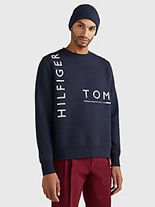 blau flex-fleece-sweatshirt mit versetzter grafik für herren - tommy hilfiger
