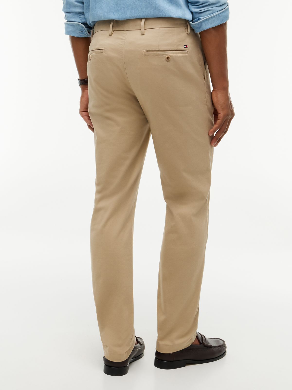 1985 Denton Slim Straight Leg Chinos — Beige