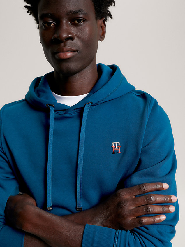 blue hoodie met tape-detail en geborduurd monogram voor heren - tommy hilfiger