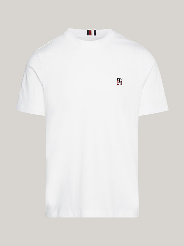 white t-shirt z wyhaftowanym monogramem dla mężczyźni - tommy hilfiger