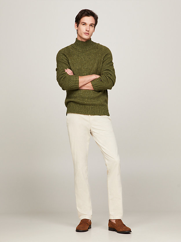 BLEACHED STONE Premium Denton Fitted Straight Chinos for men TOMMY HILFIGER