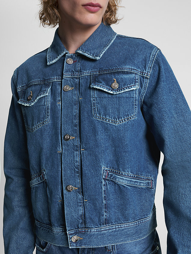 blue jeansowa kurtka z emblematem dla mężczyźni - tommy hilfiger