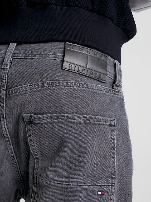denim denton straight jeans mit whisker-effekt für herren - tommy hilfiger