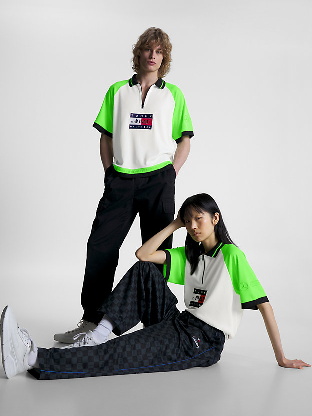 WHITE/BLACK/GECKO GREEN Tommy x Mercedes-AMG F1 x Awake NY relaxed polo voor heren TOMMY HILFIGER