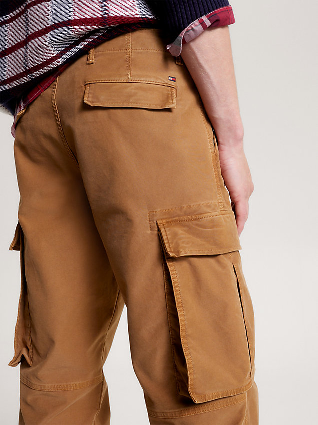 pantalon teint en plongée à poches cargo brown pour hommes tommy hilfiger
