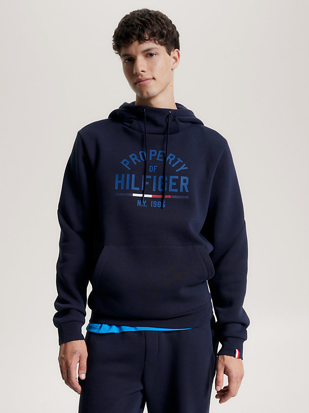 blue hoodie met grafisch sport-logo voor heren - tommy hilfiger