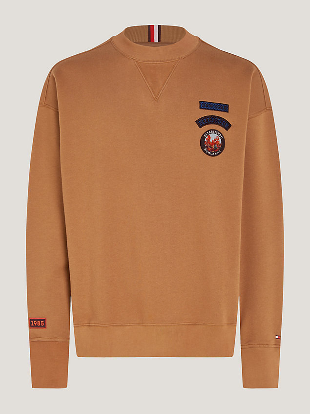 brown mountain badge patch archive fit sweatshirt for men tommy hilfiger