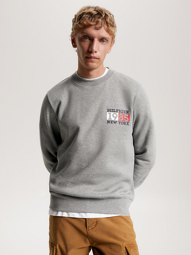 Crew Neck New York Logo Sweatshirt | Grey | Tommy Hilfiger