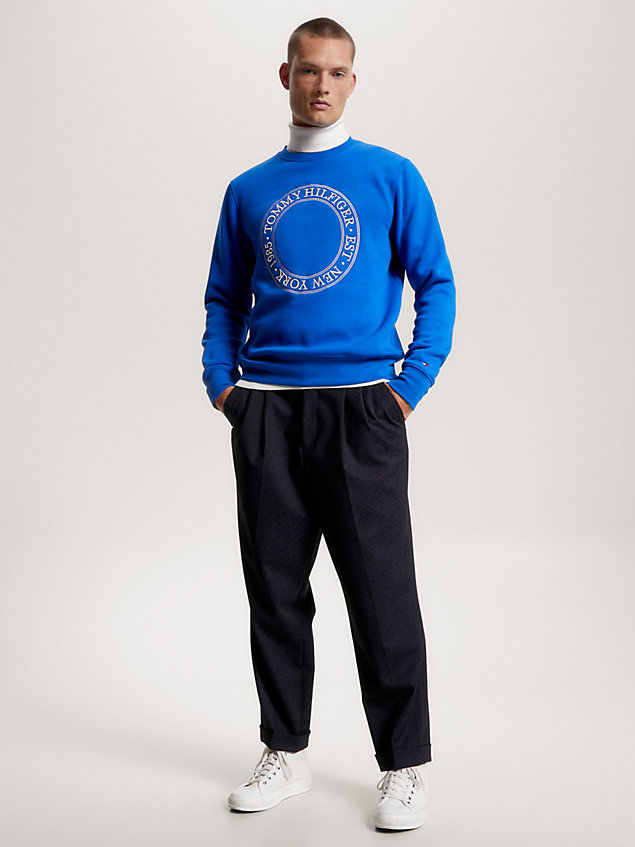 blue sweatshirt mit logo-stickerei - geschenkidee für herren - tommy hilfiger