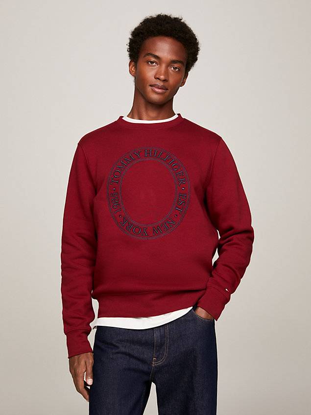 red sweatshirt met ronde hals en geborduurd logo voor heren - tommy hilfiger