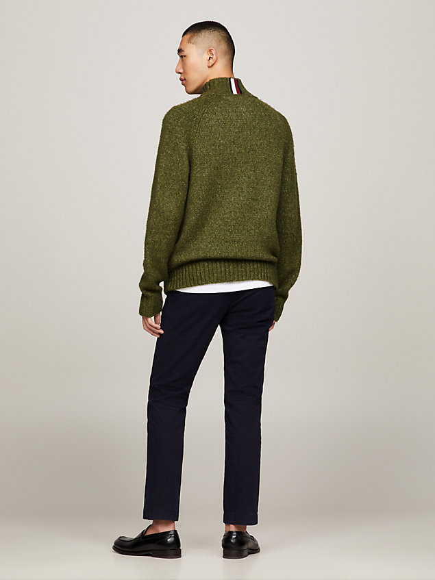 green sweter o luźnym kroju z półgolfem dla mężczyźni - tommy hilfiger