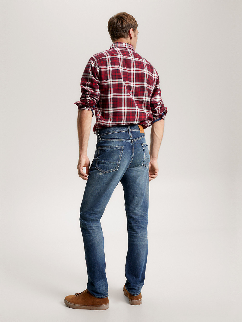 denim jeansy mercer z efektem znoszenia dla mężczyźni - tommy hilfiger
