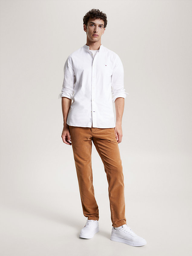 chemise coupe standard à teinture naturelle white pour hommes tommy hilfiger